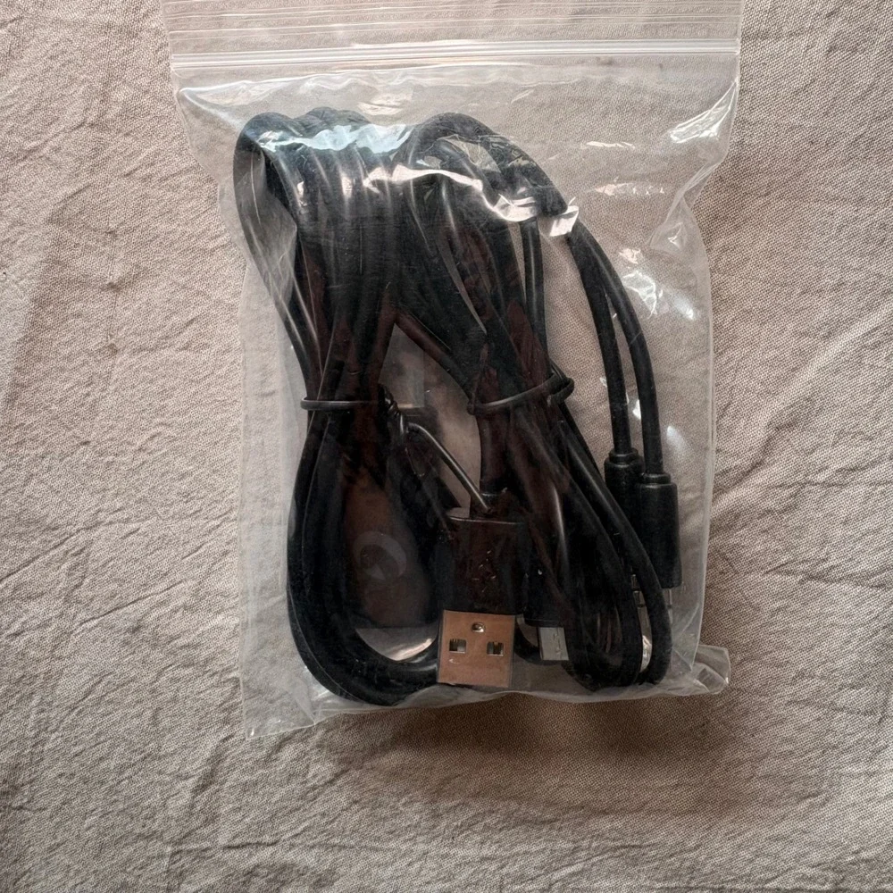 Captain 100 Wireless‎ Gaming Headset Black Blue LED Over Ear with Mic CT300